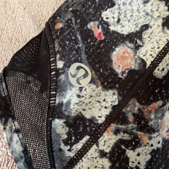 lululemon shorts - Picture 2 of 3